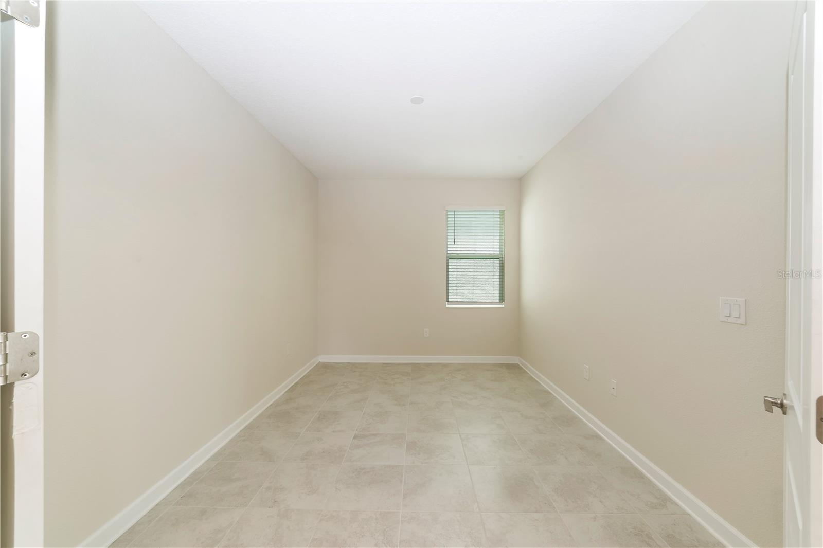 Image 15 of 47 For 7530 Summerlake Groves Street