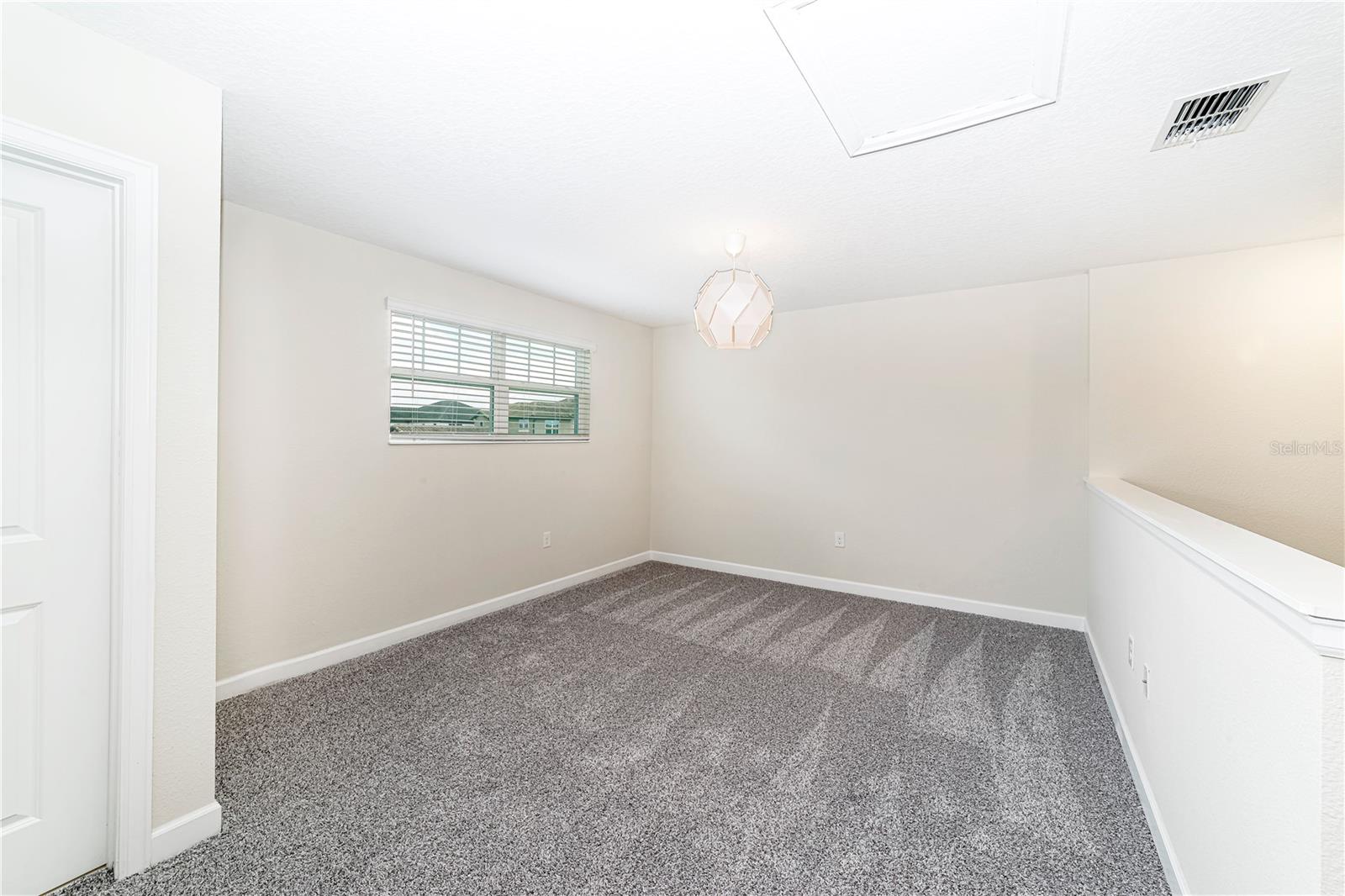 Image 33 of 47 For 7530 Summerlake Groves Street