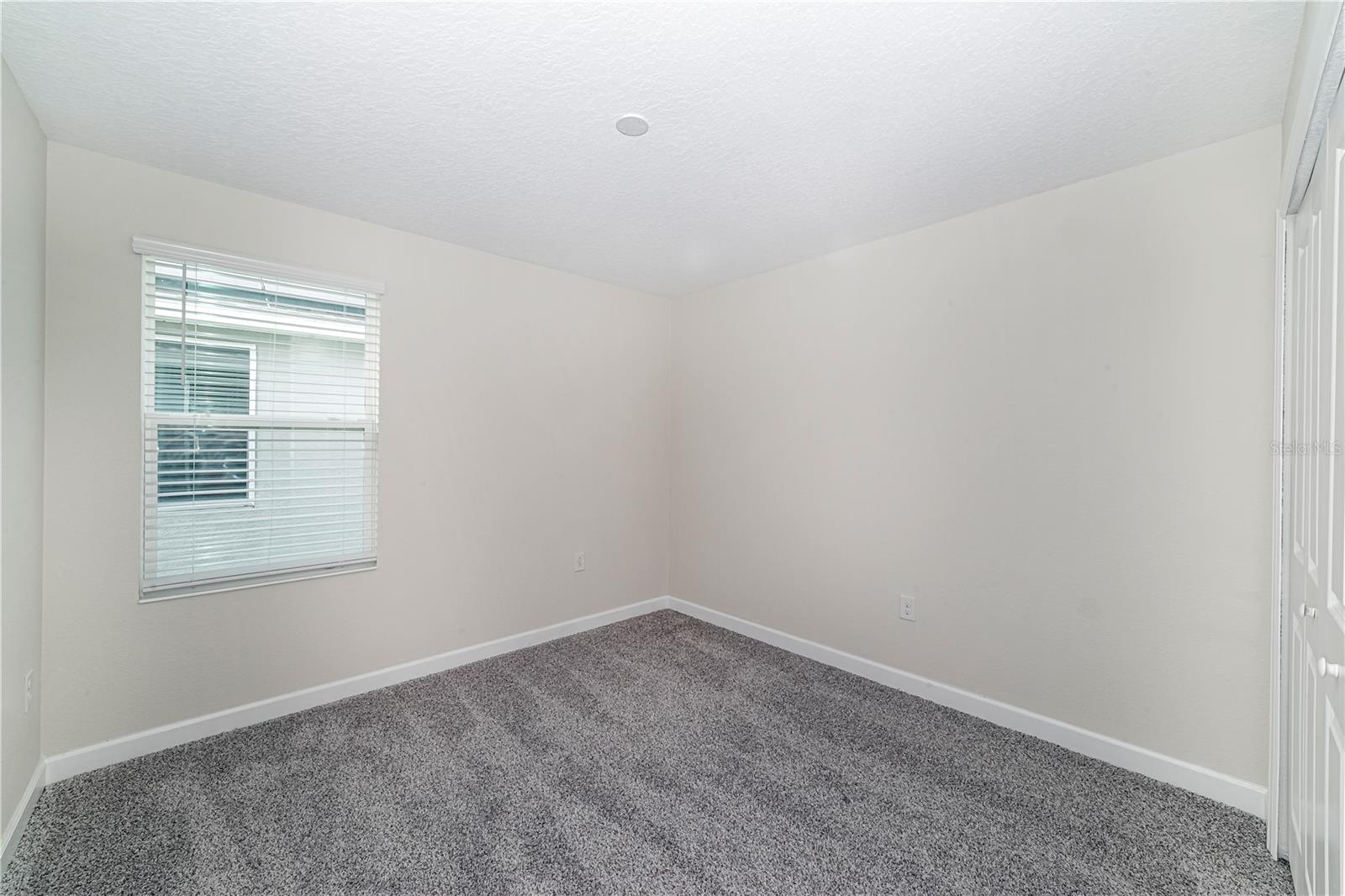 Image 34 of 47 For 7530 Summerlake Groves Street