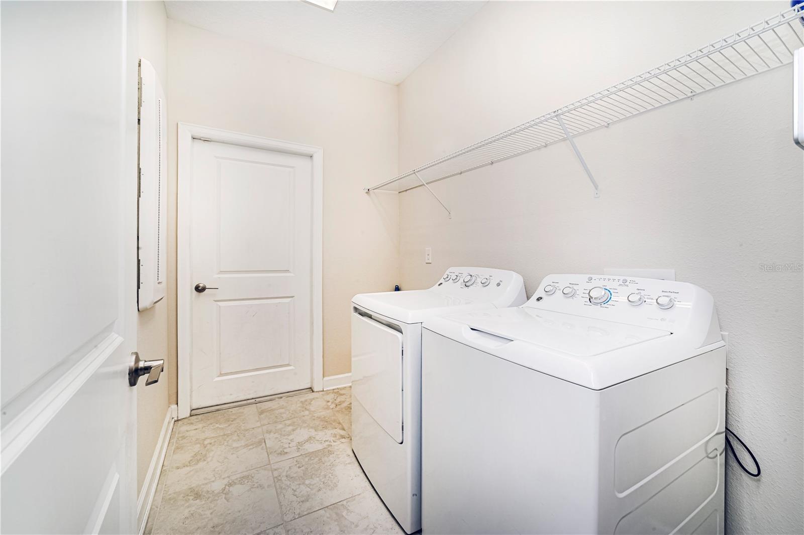 Image 7 of 47 For 7530 Summerlake Groves Street
