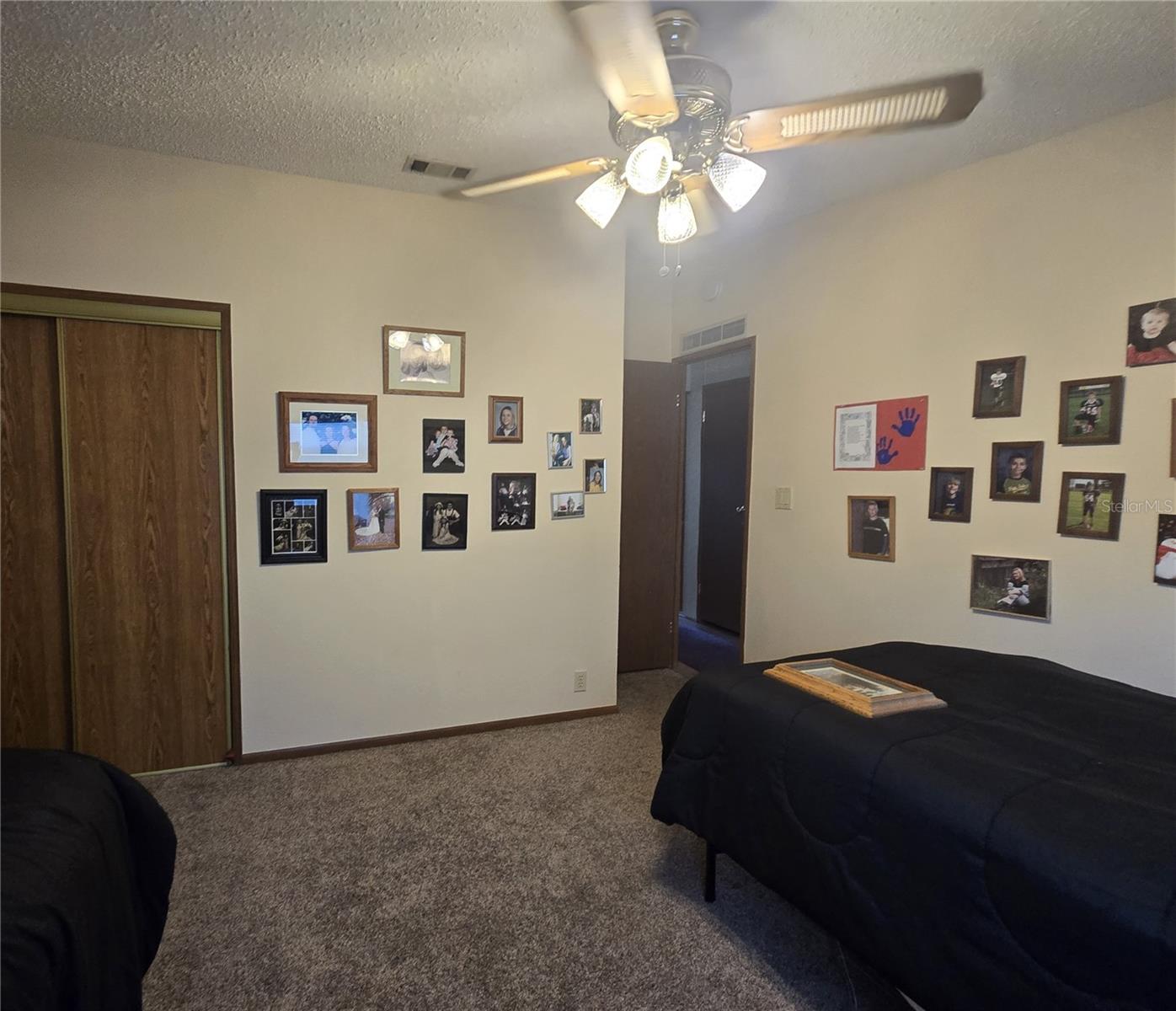 Image 13 of 32 For 2627 Fiddlewood Court 868