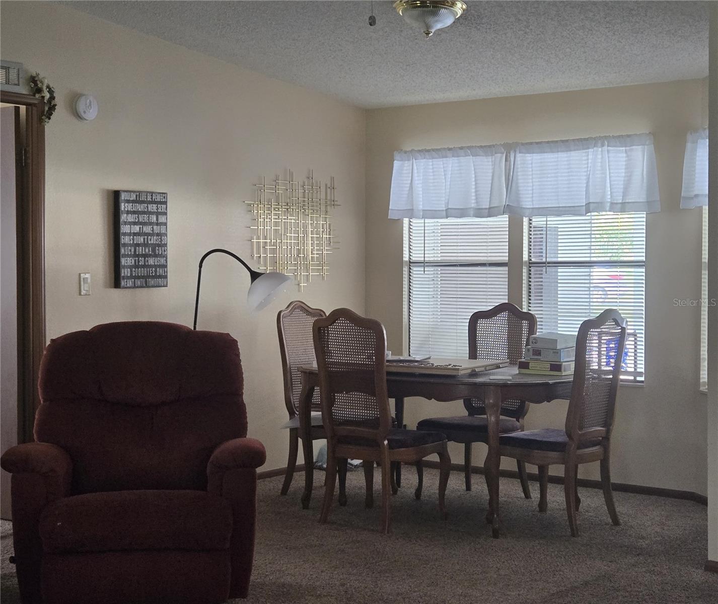 Image 22 of 32 For 2627 Fiddlewood Court 868