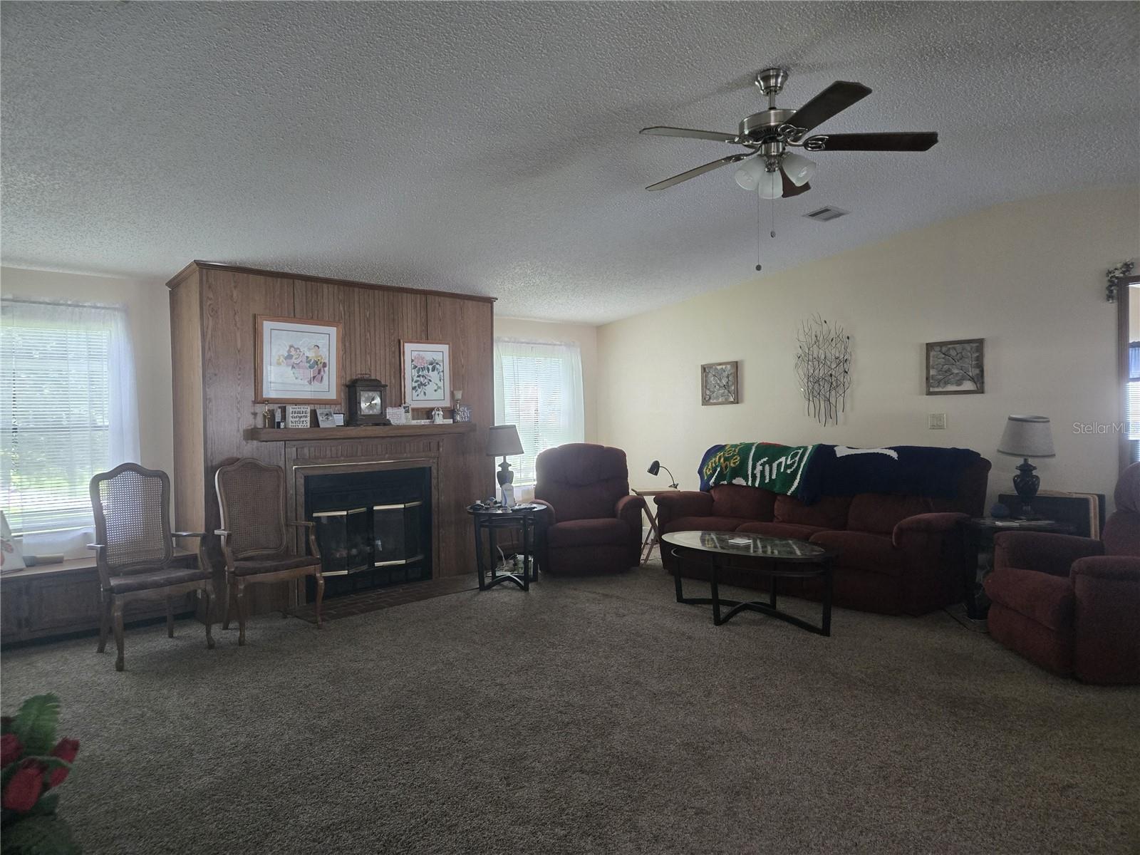 Image 23 of 32 For 2627 Fiddlewood Court 868