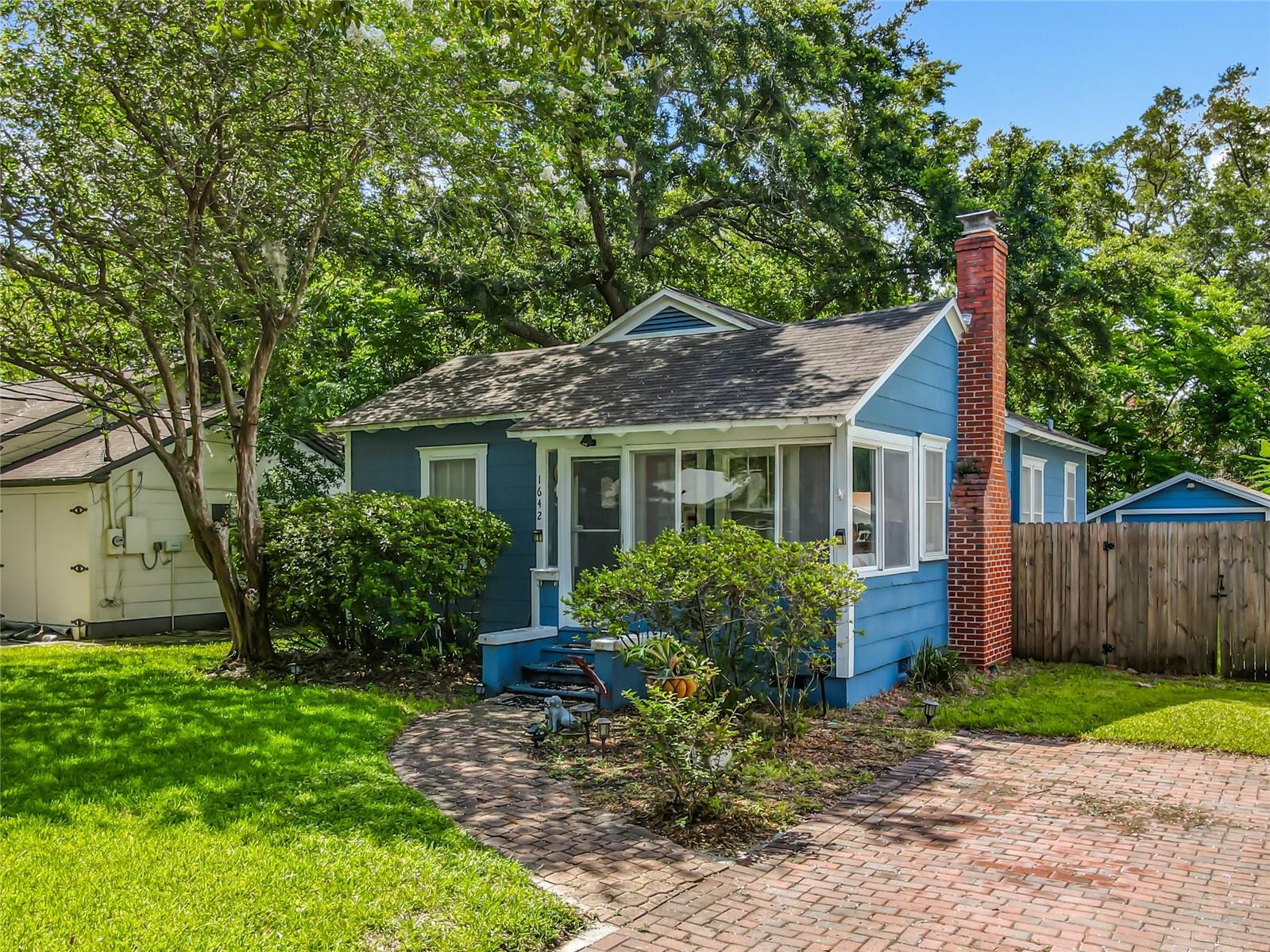 Image 2 of 31 For 1642 Mount Vernon Street