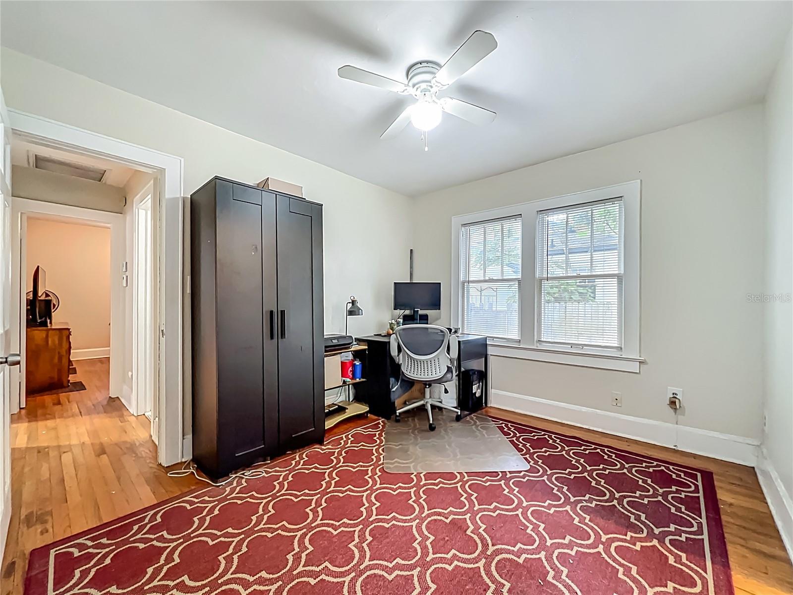 Image 21 of 31 For 1642 Mount Vernon Street