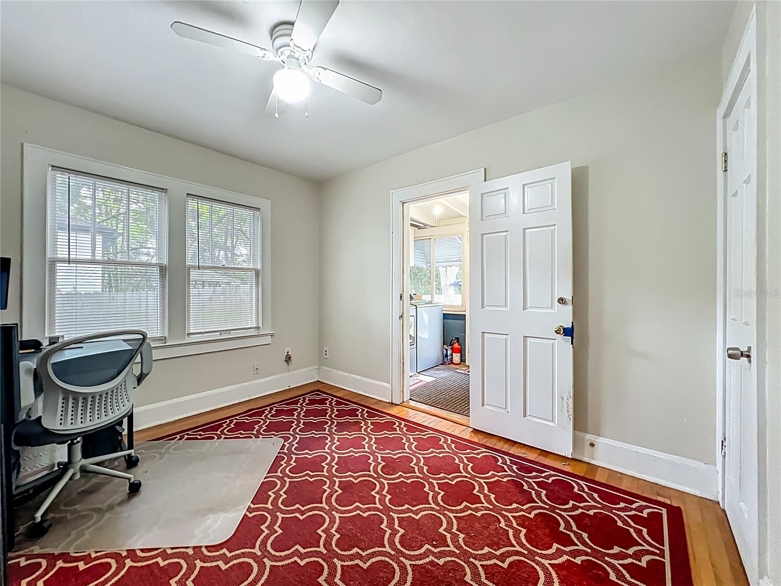 Image 22 of 31 For 1642 Mount Vernon Street