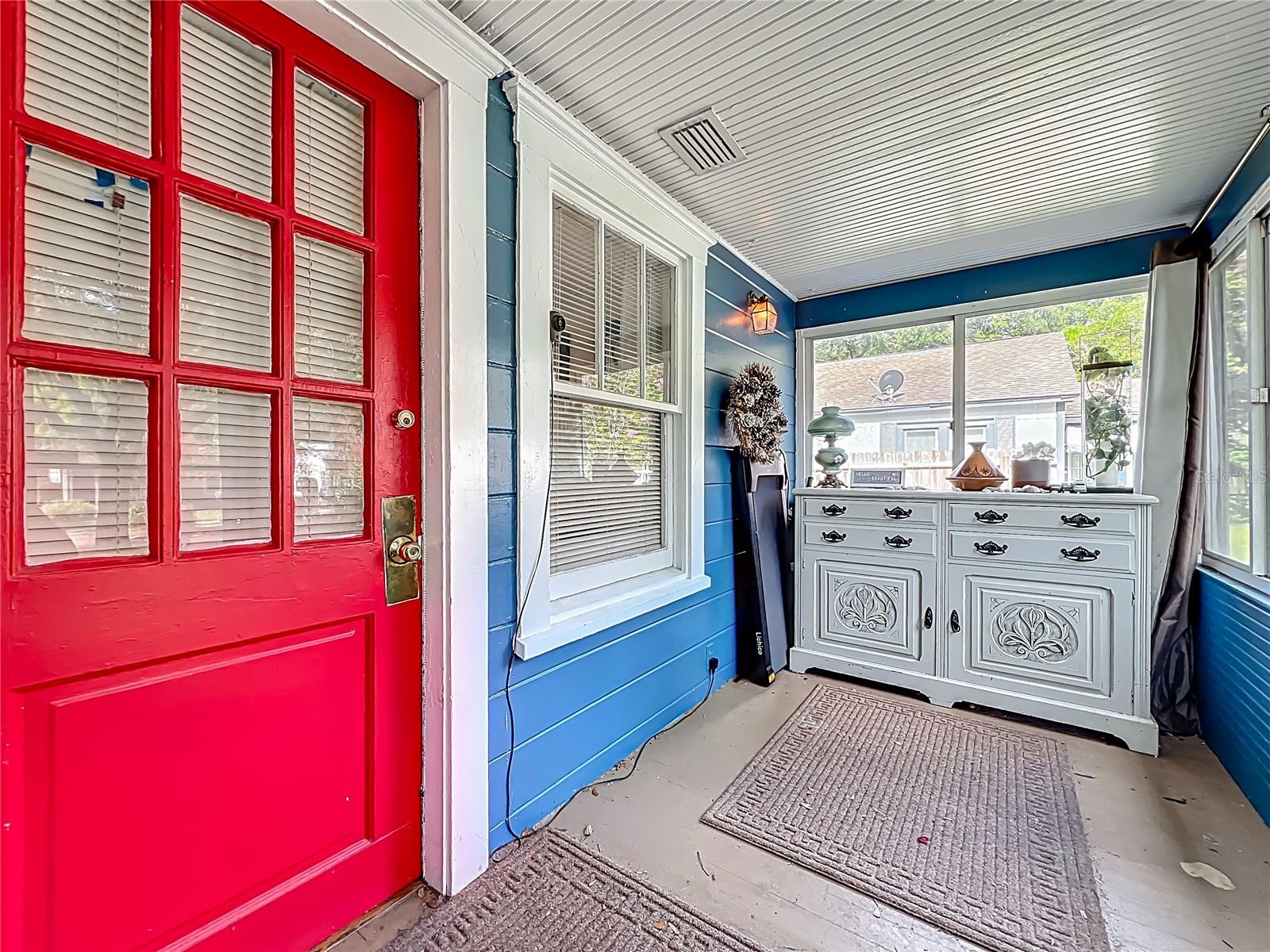 Image 3 of 31 For 1642 Mount Vernon Street