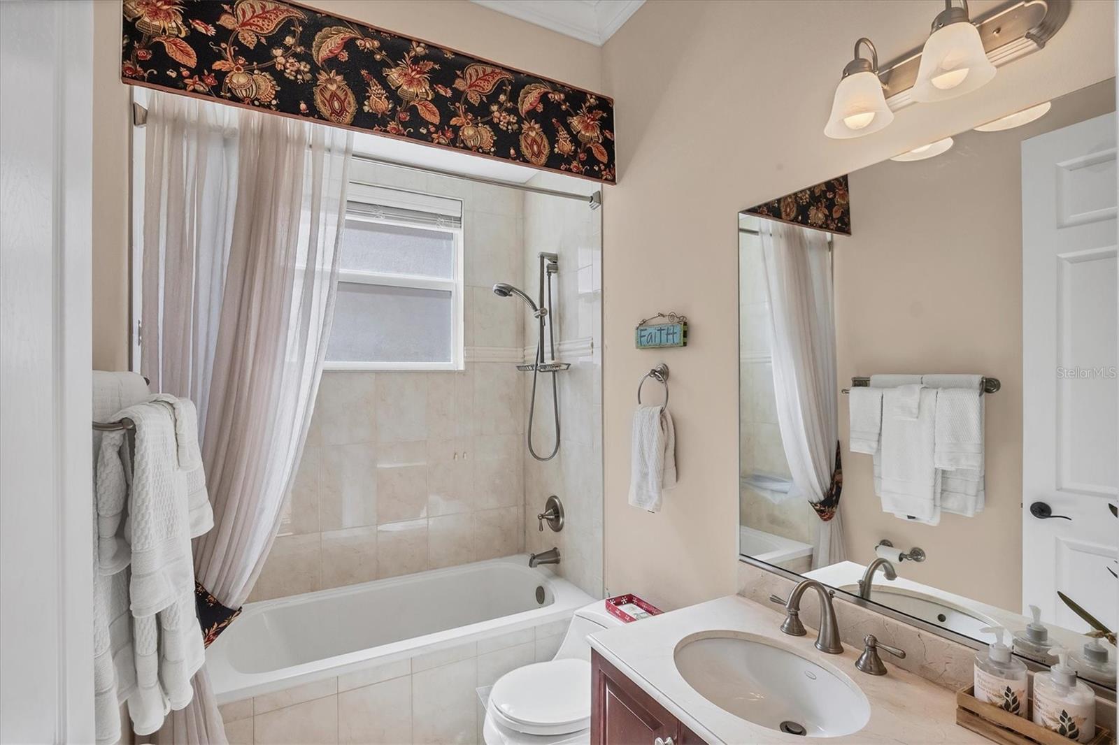Image 43 of 66 For 811 Laguna Drive