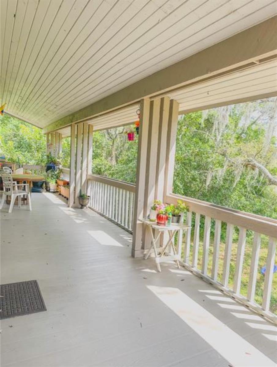 Image 11 of 23 For 116 Palm View Court 3535-6