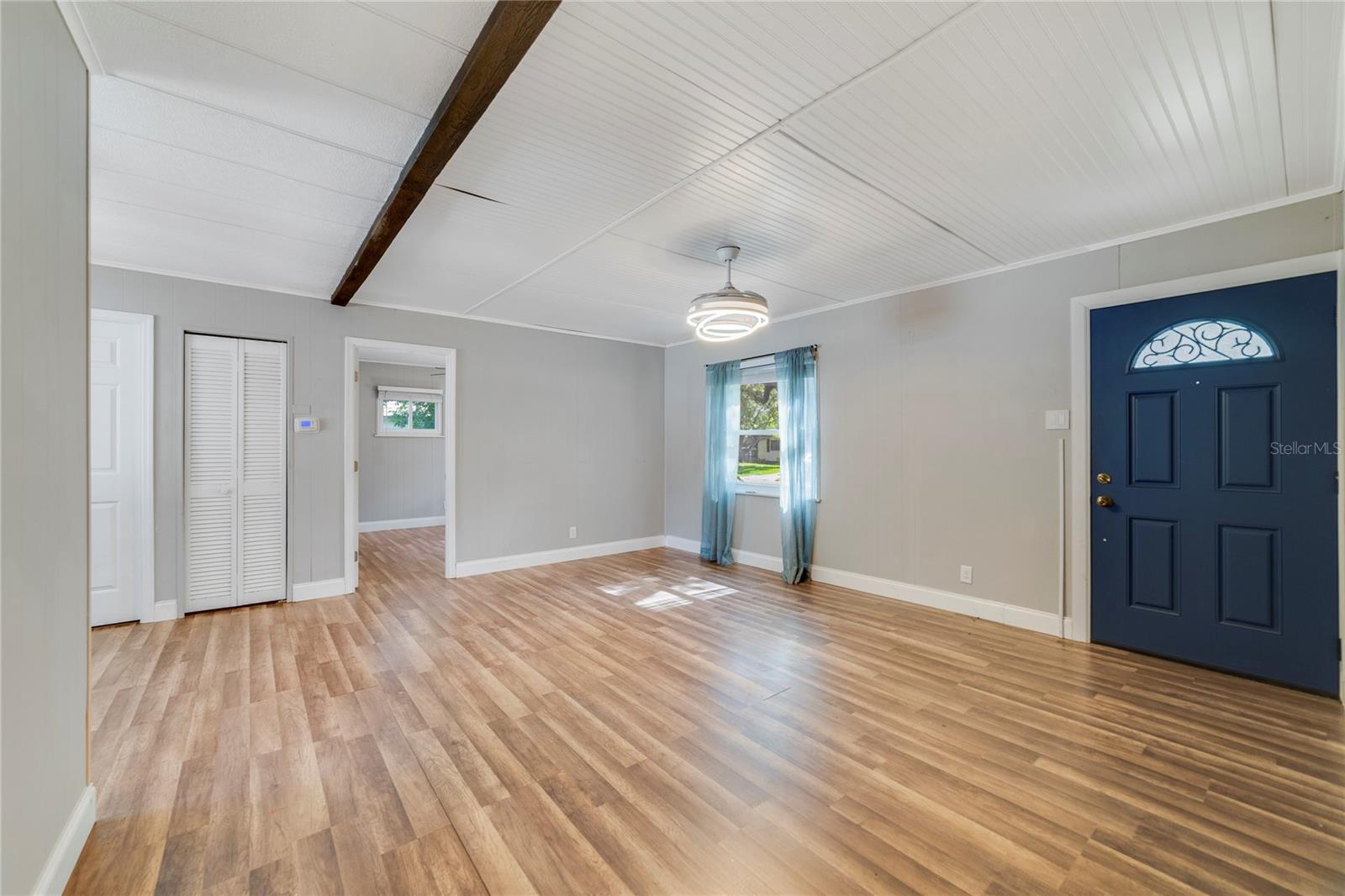 Image 7 of 15 For 220 Colony Drive
