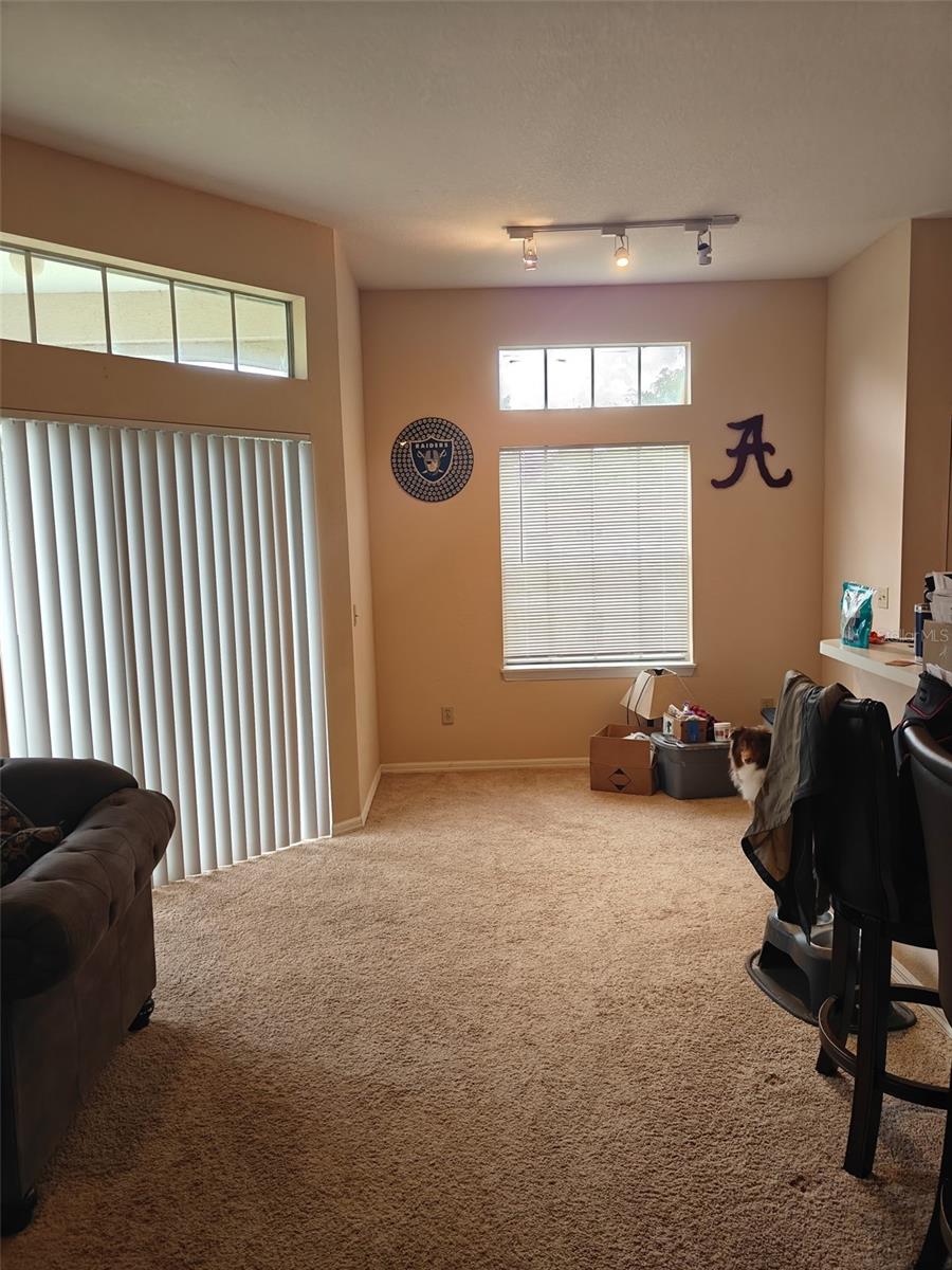 Image 6 of 27 For 7230 Westpointe Boulevard 1235