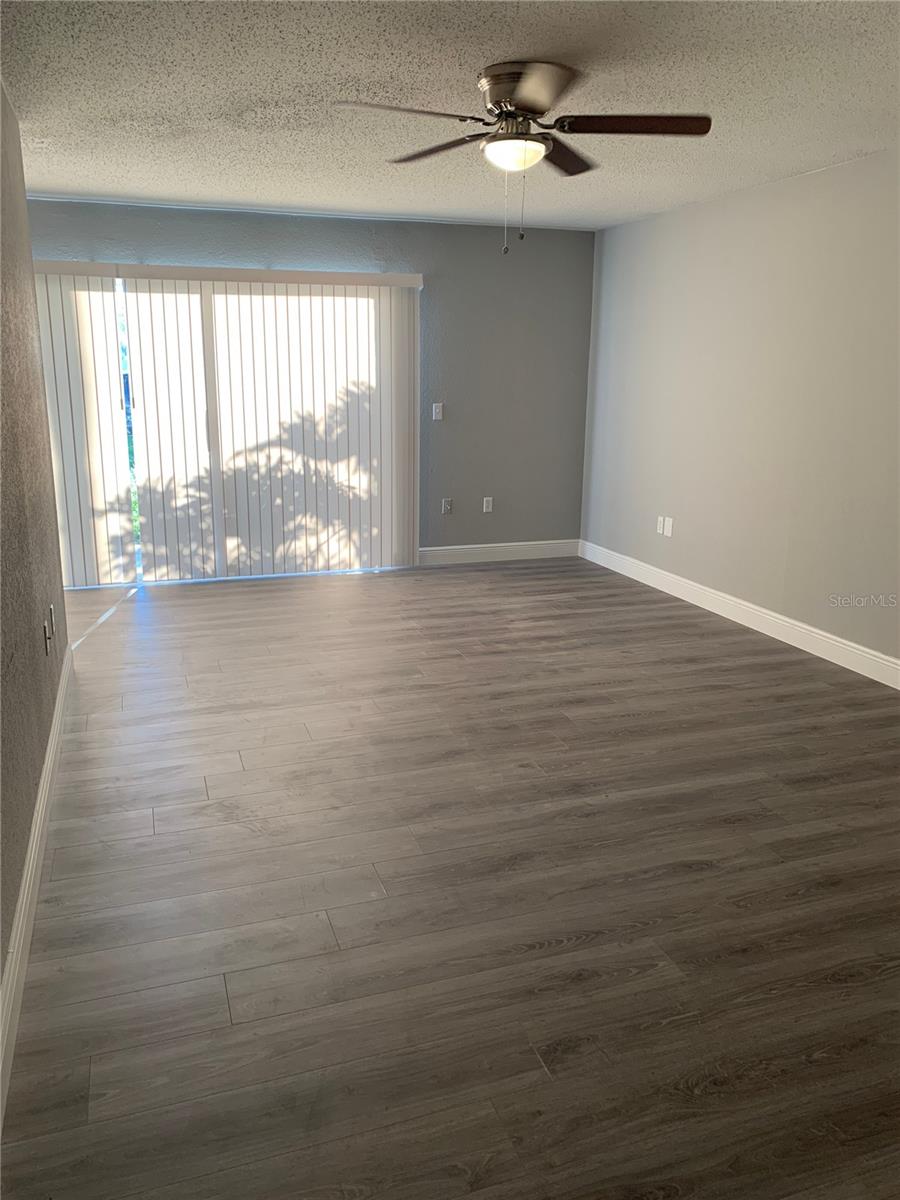 Image 5 of 14 For 4353 Semoran Boulevard 6