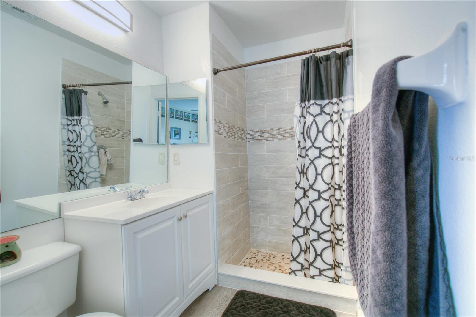Image 10 of 18 For 13313 Fairway Glen Drive 103