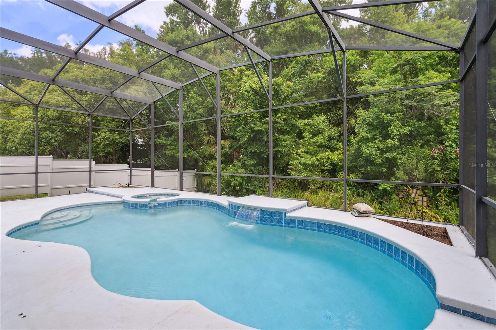 Image 9 of 39 For 1542 Wescott Loop