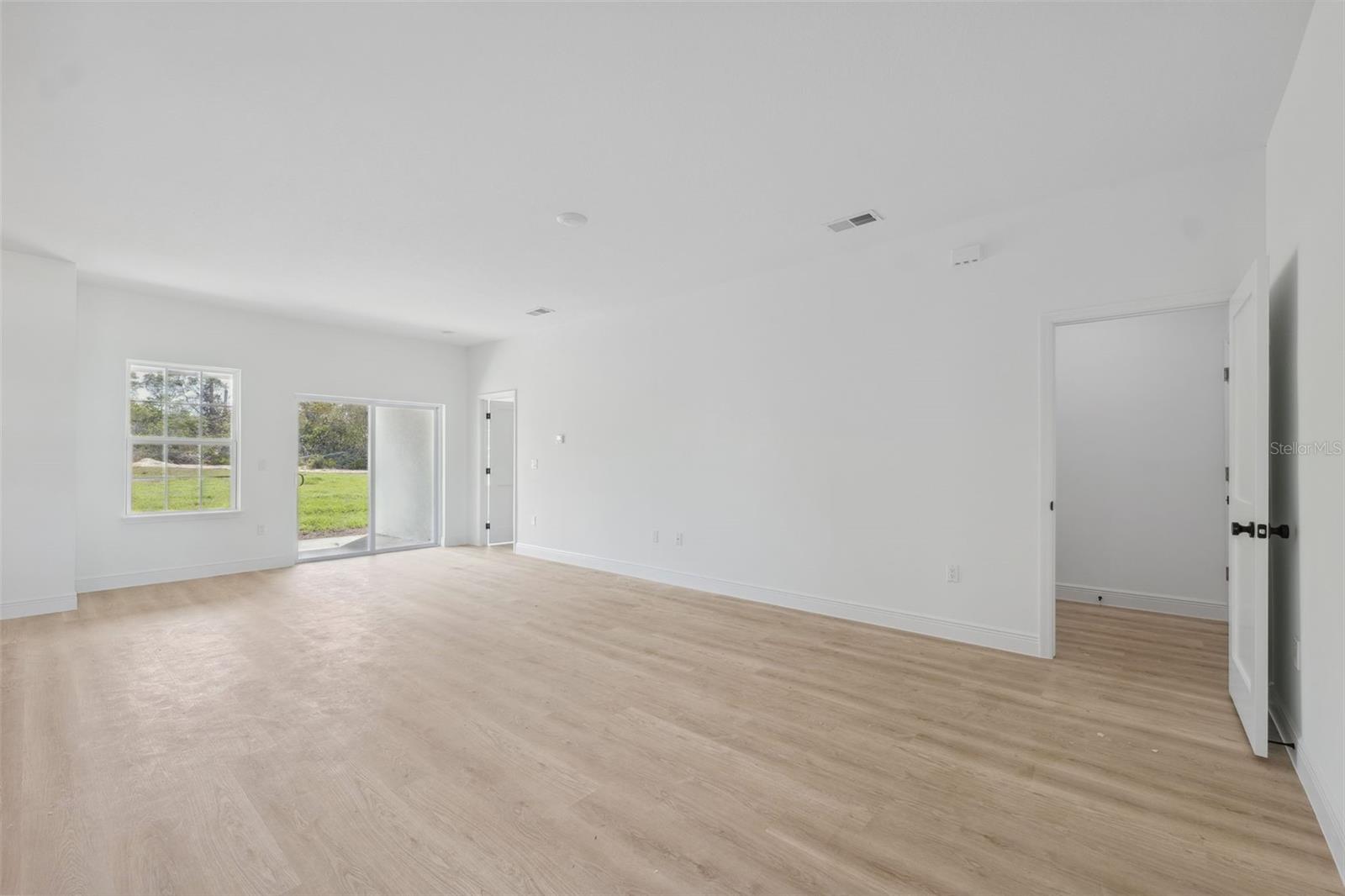 Image 23 of 39 For 17315 26th Terrace Road