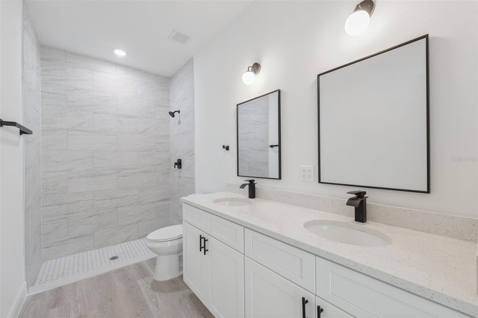 Image 32 of 39 For 17315 26th Terrace Road