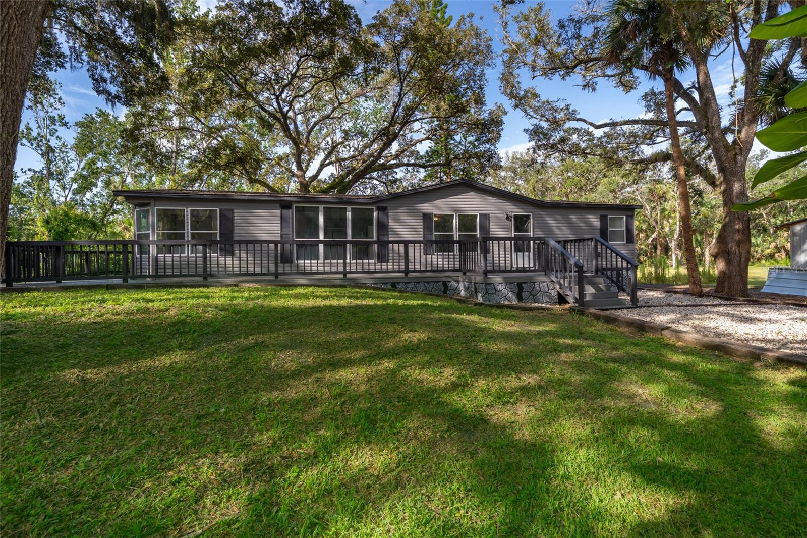 Details for 411 Racoon Trail, GENEVA, FL 32732
