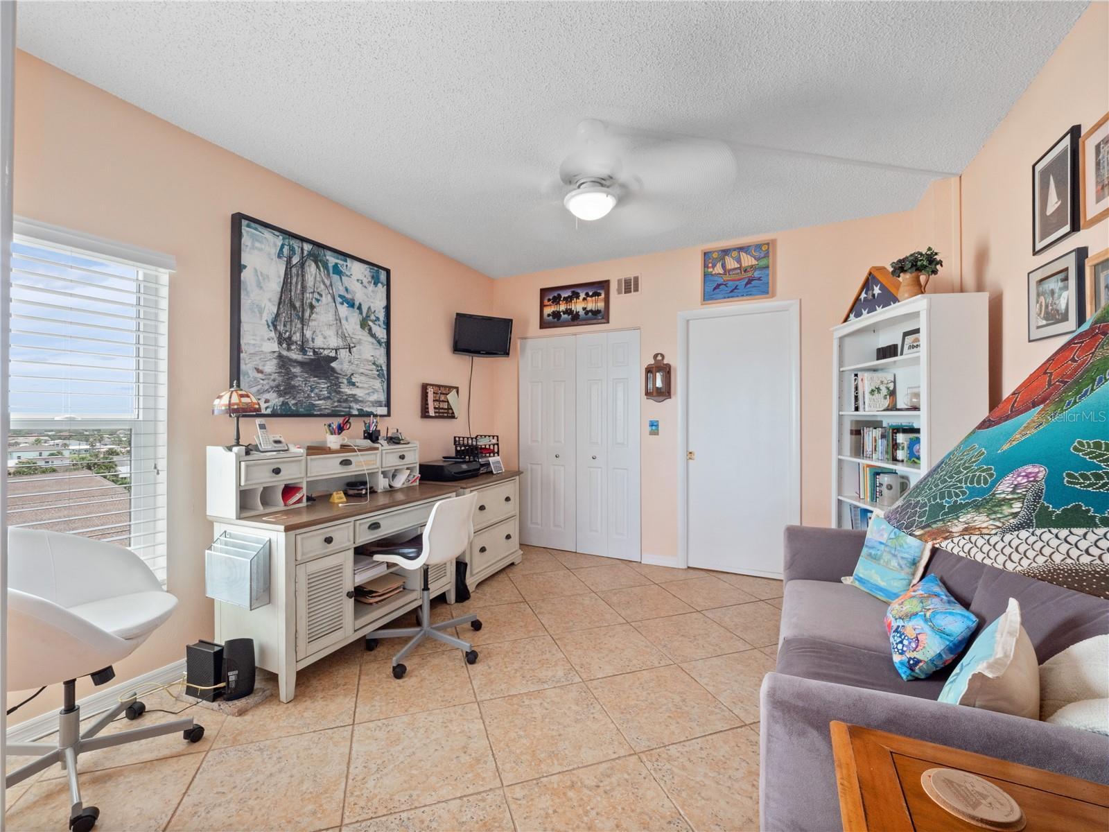 Image 14 of 37 For 2121 Hill Street 7b