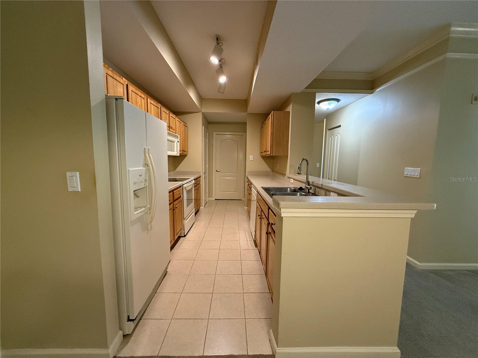 Image 13 of 47 For 12016 Villanova Drive 102
