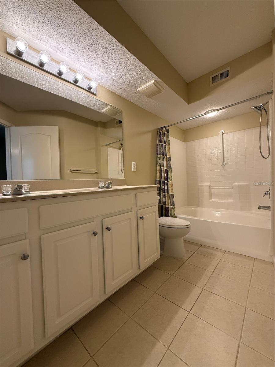 Image 22 of 47 For 12016 Villanova Drive 102