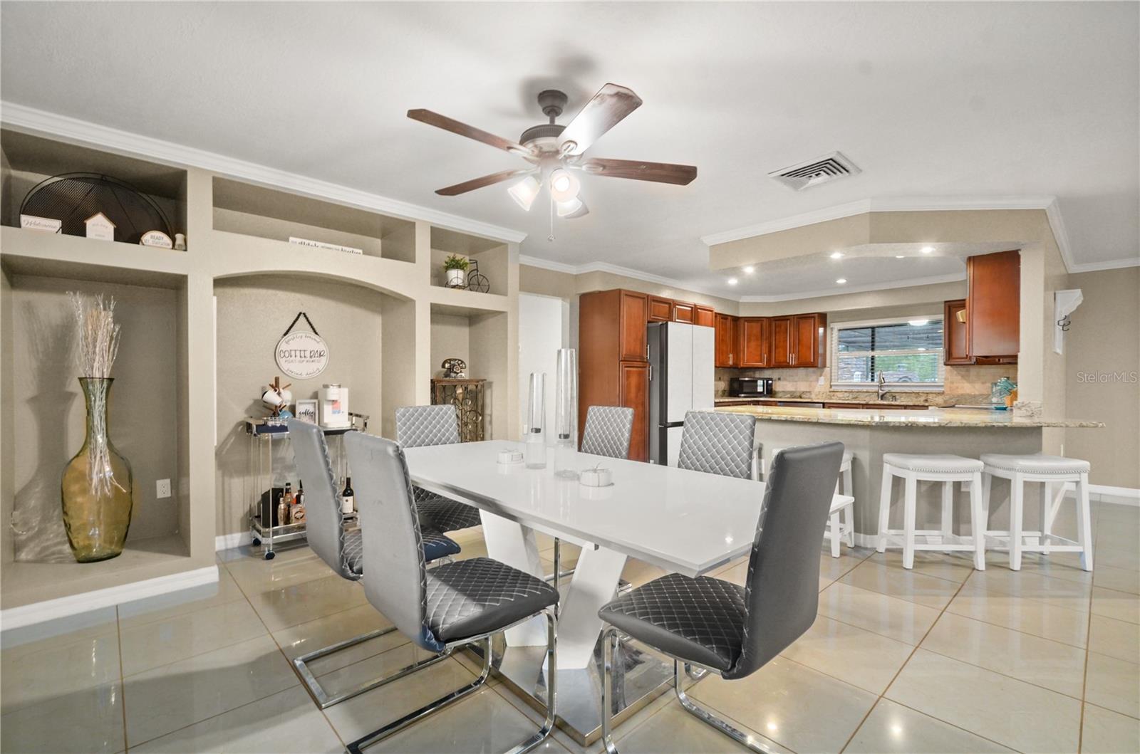 Image 12 of 36 For 209 7th Street S