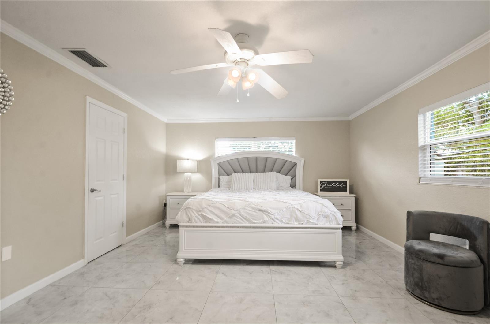 Image 18 of 36 For 209 7th Street S