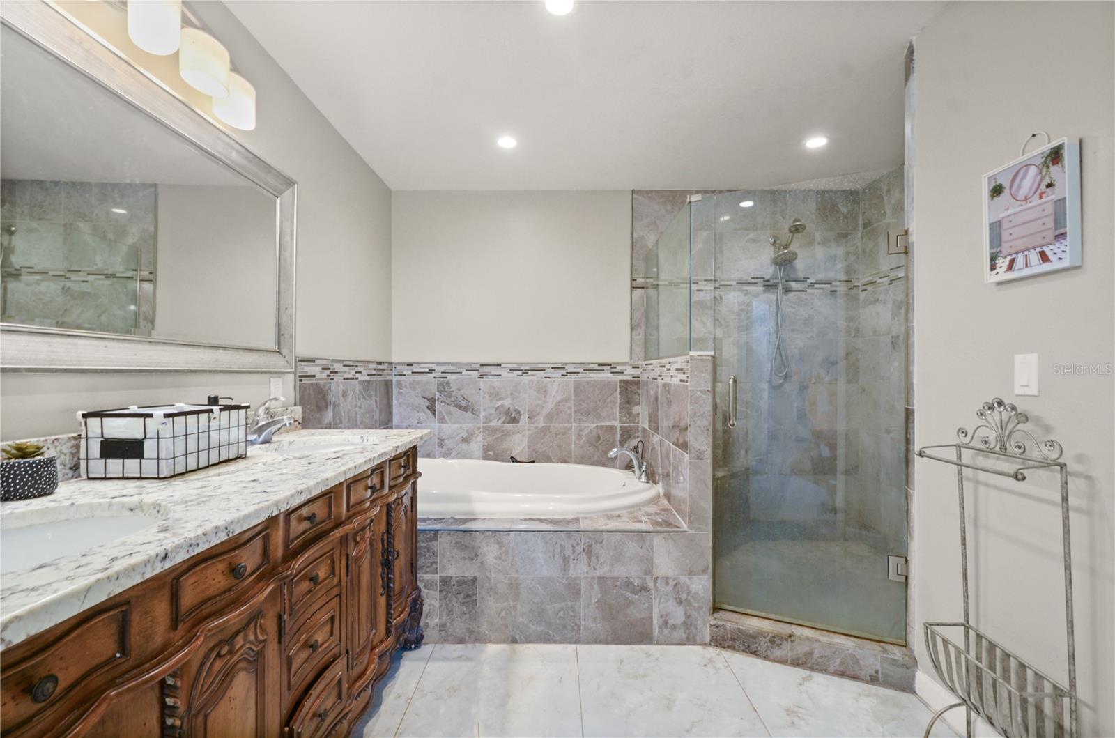 Image 19 of 36 For 209 7th Street S
