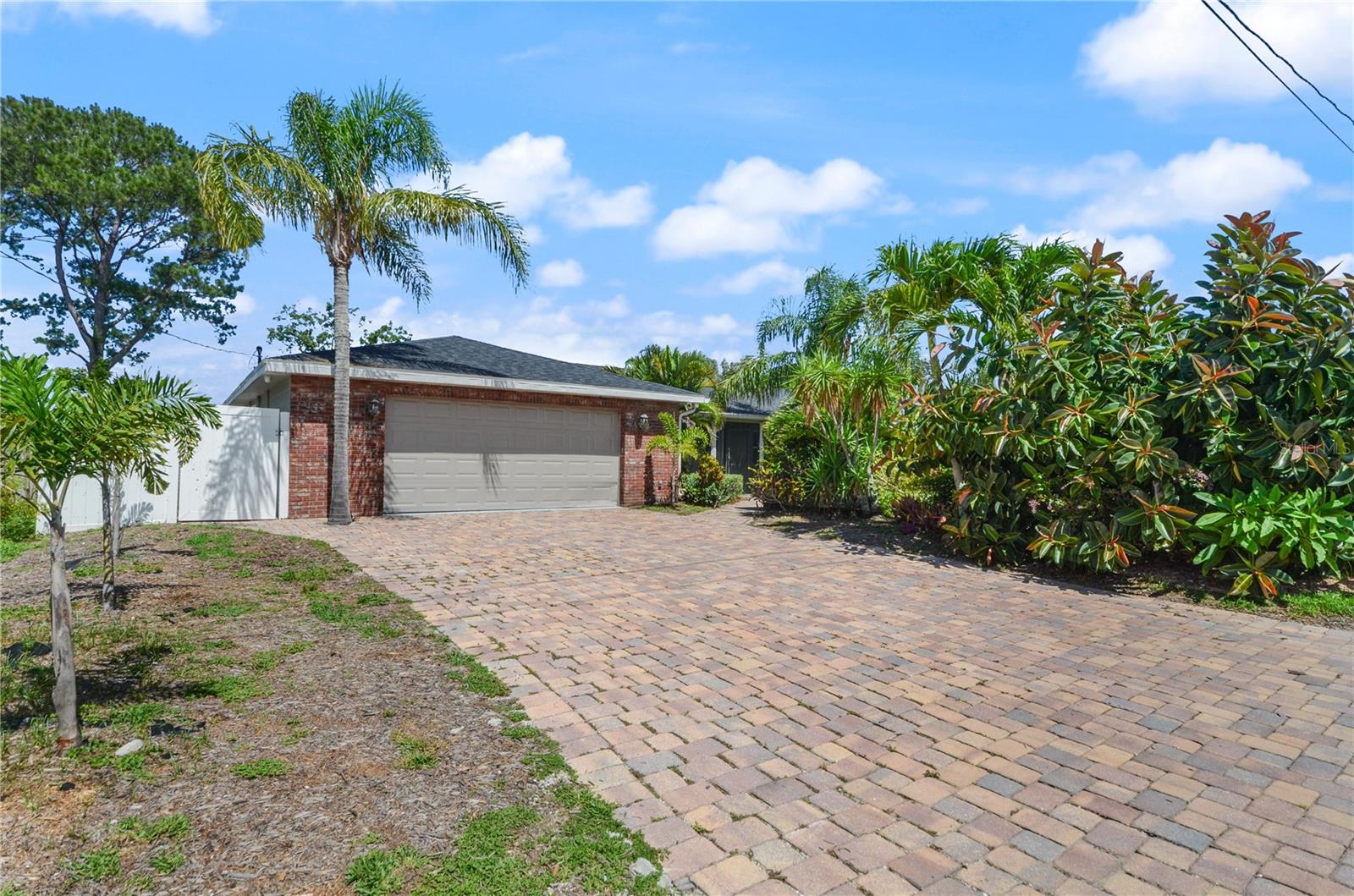Image 2 of 36 For 209 7th Street S