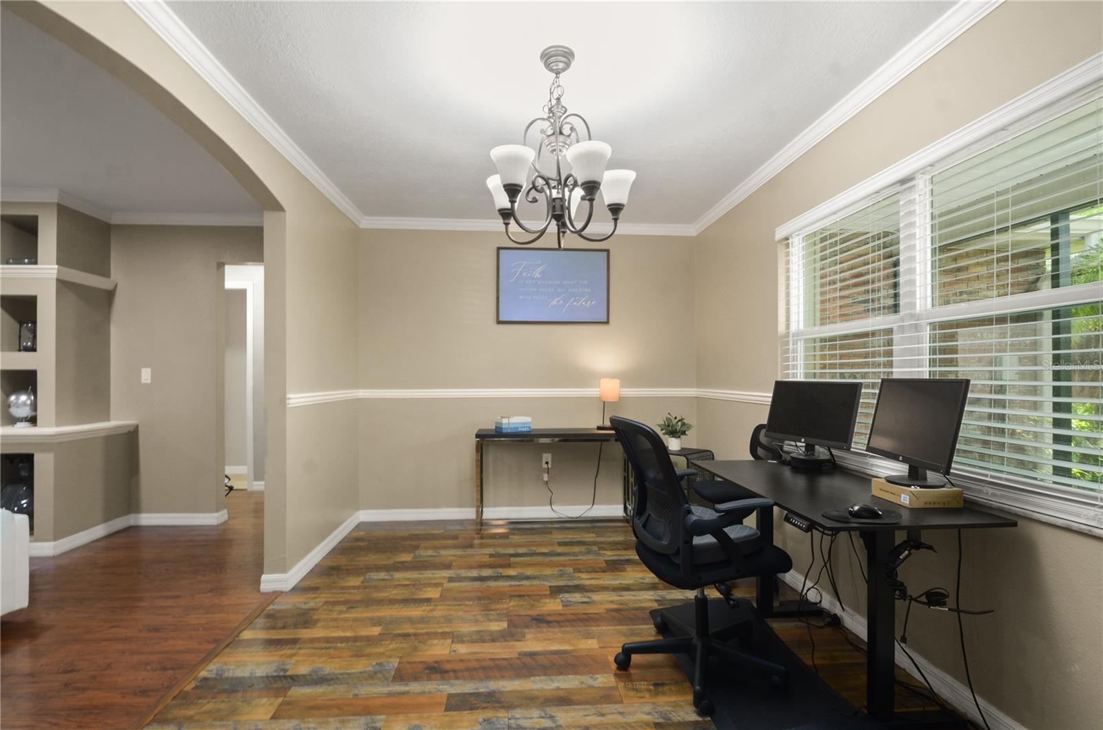 Image 5 of 36 For 209 7th Street S