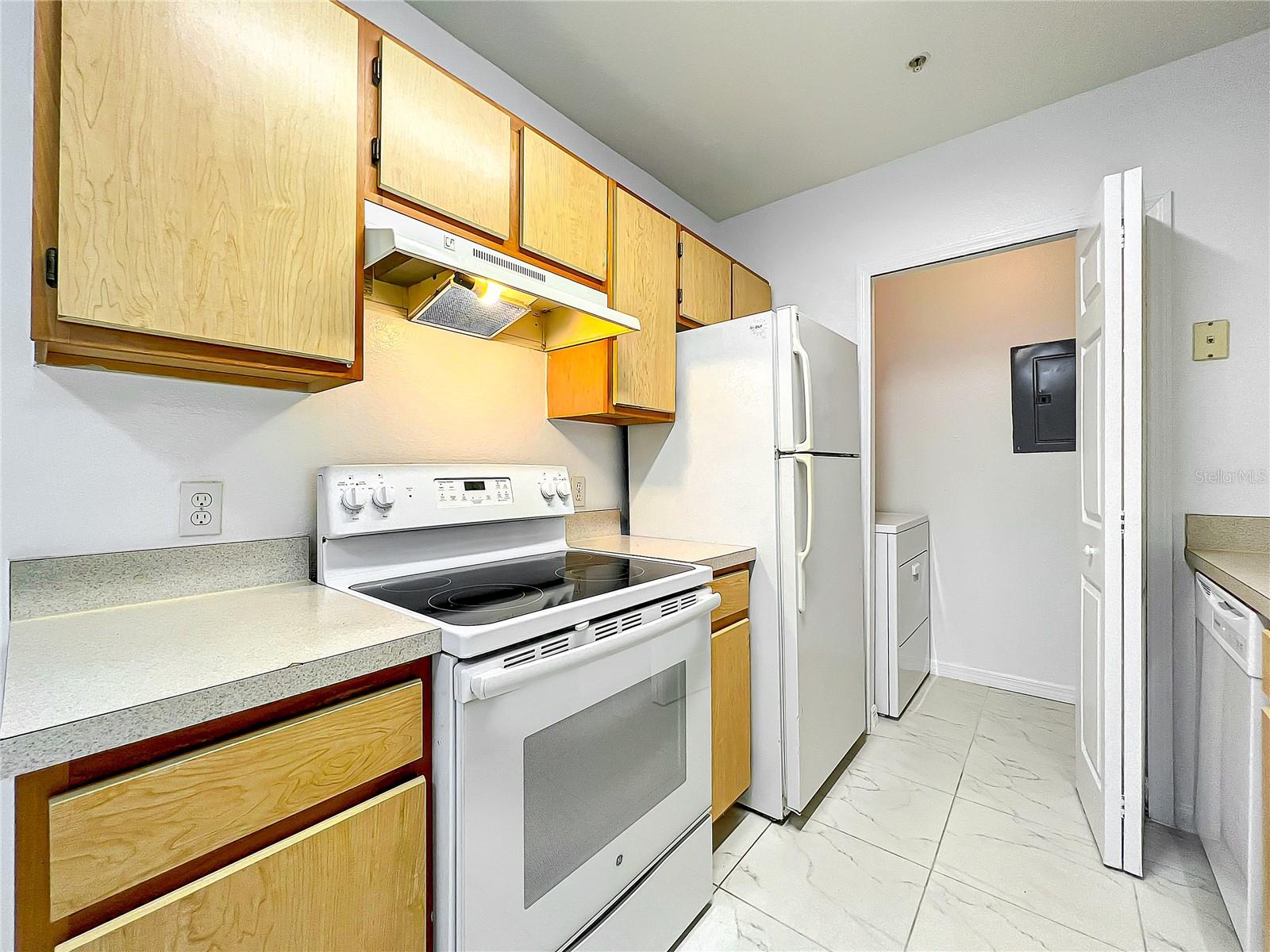 Image 15 of 43 For 6524 Swissco Drive 1012