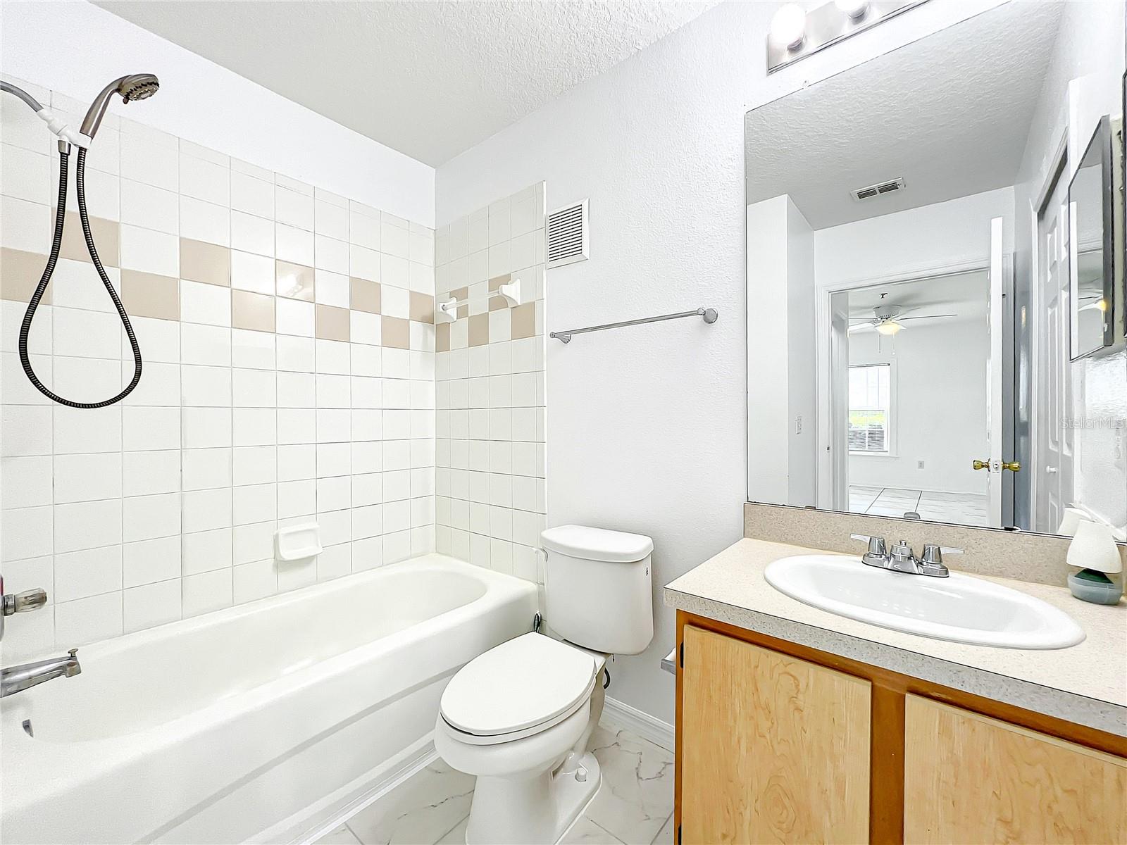 Image 25 of 43 For 6524 Swissco Drive 1012