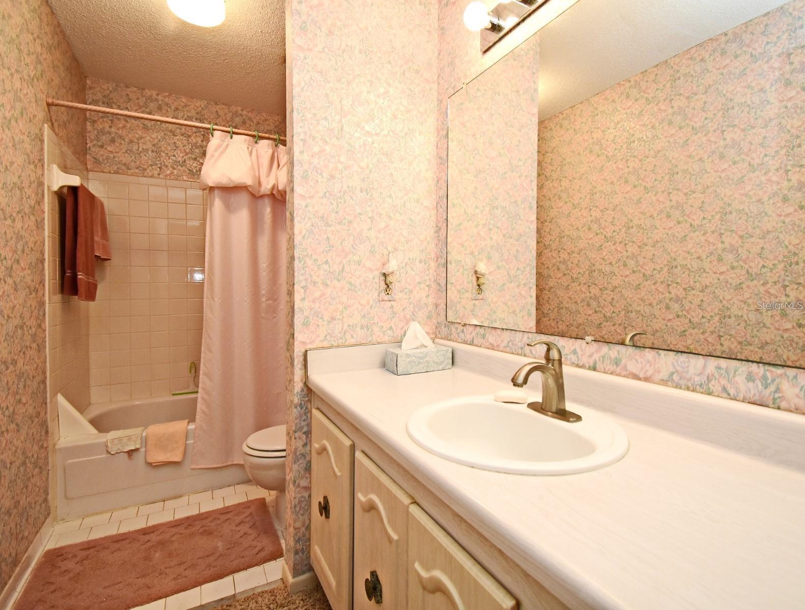 Image 21 of 28 For 536 Orange Drive 16