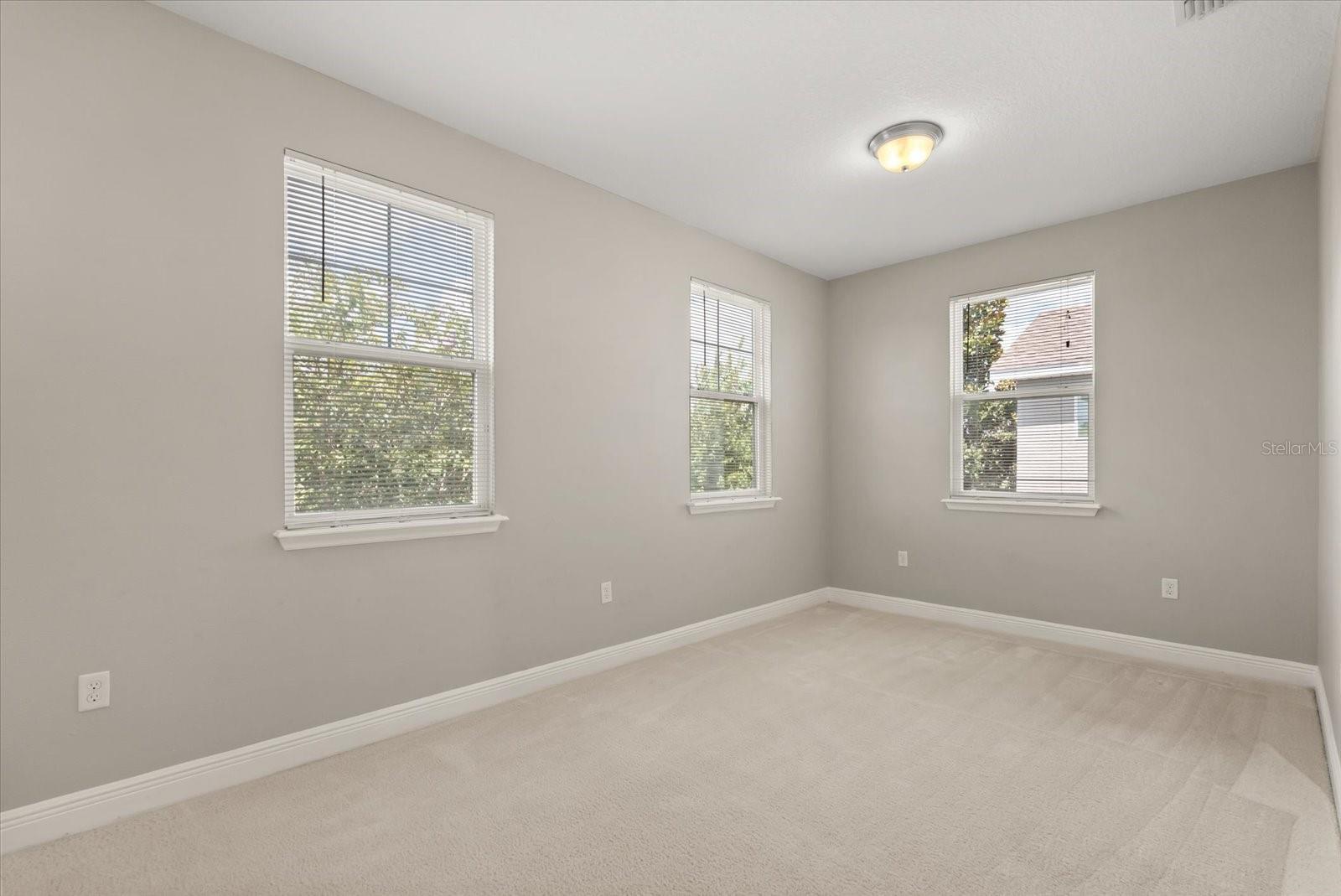 Image 13 of 40 For 8575 Lookout Pointe Drive