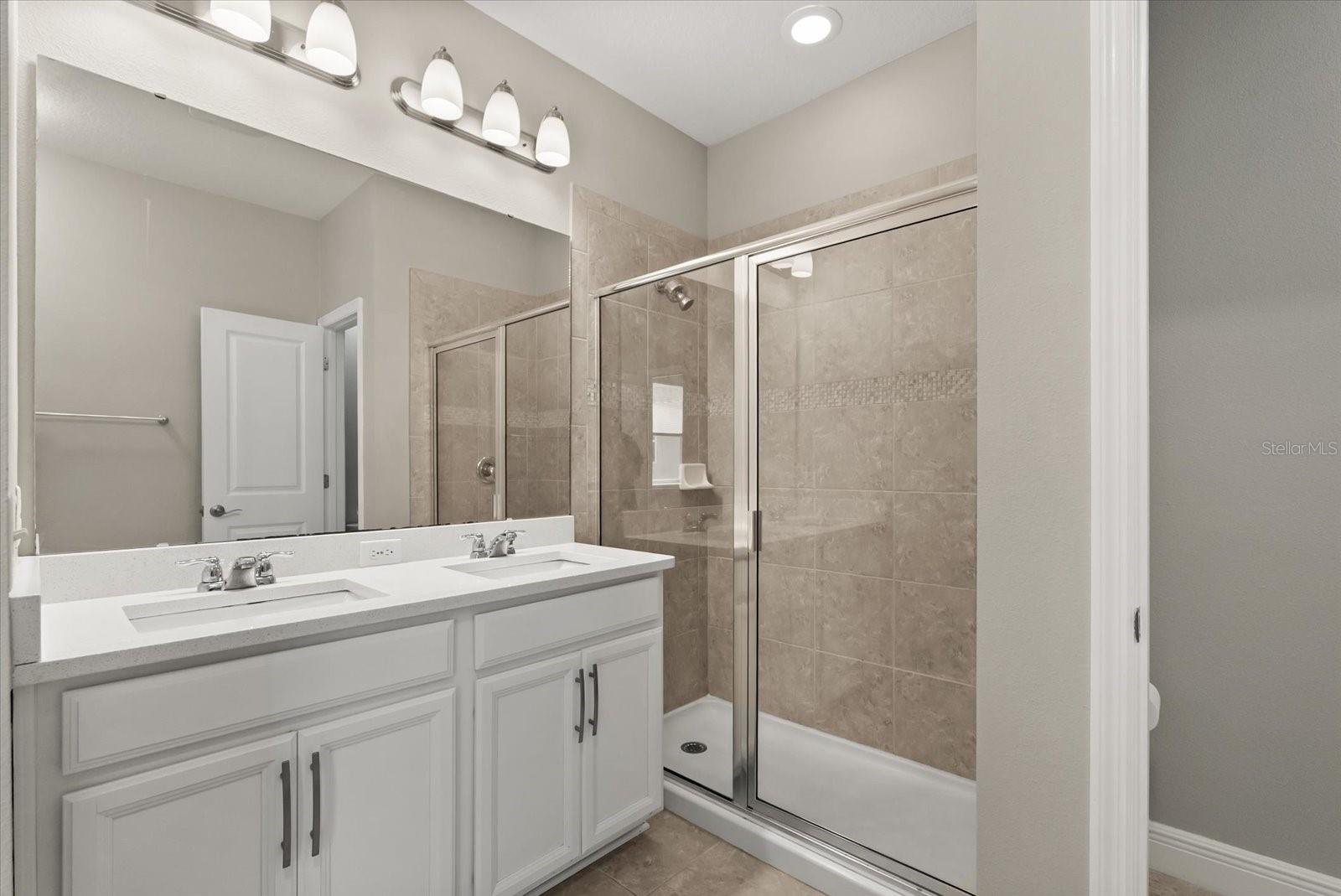 Image 17 of 40 For 8575 Lookout Pointe Drive