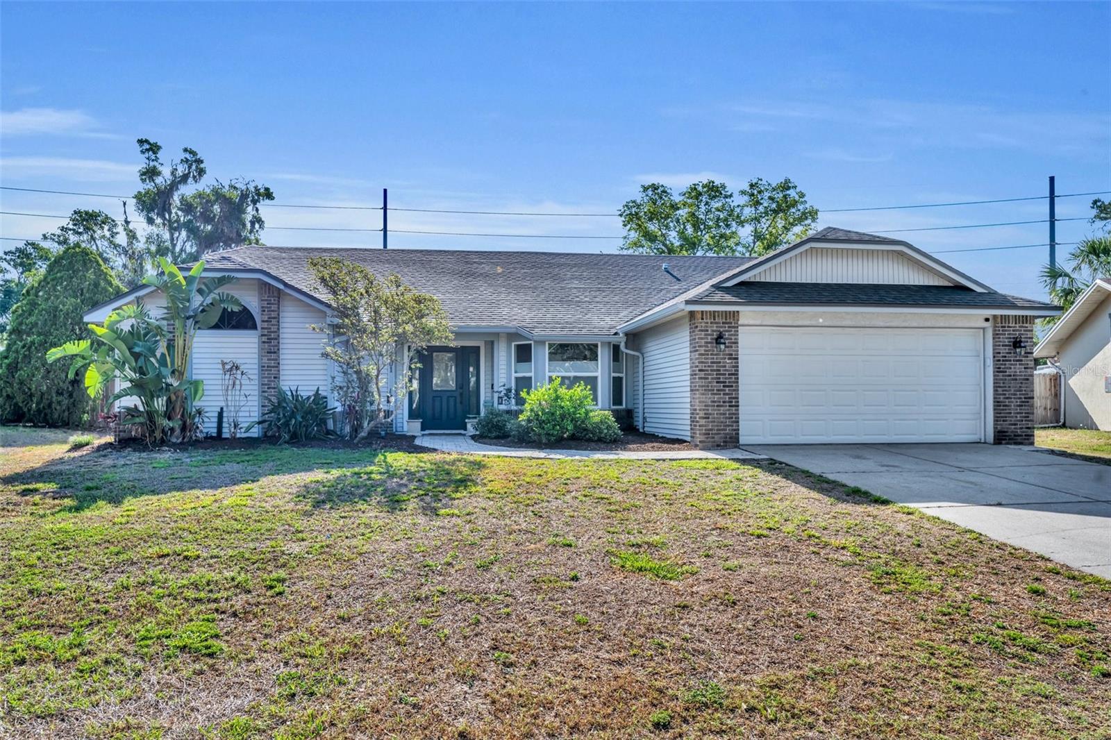 Image 2 of 52 For 2601 Bridle Drive