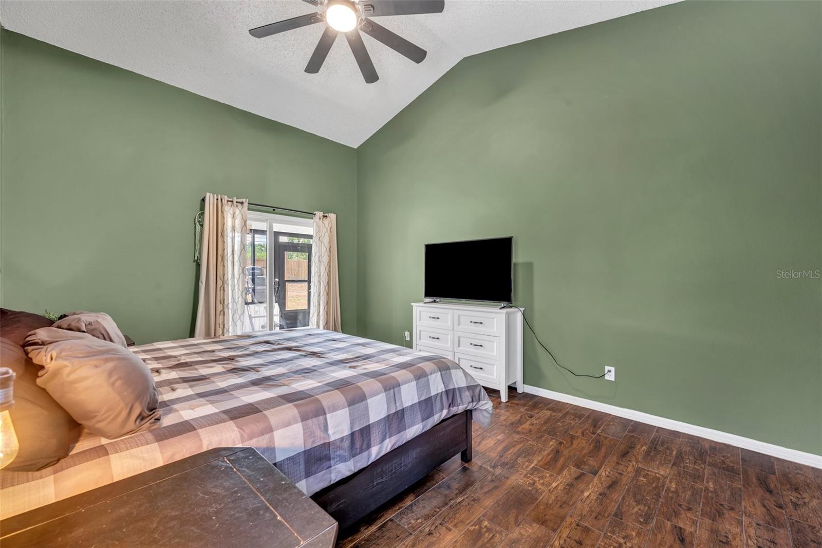 Image 23 of 52 For 2601 Bridle Drive