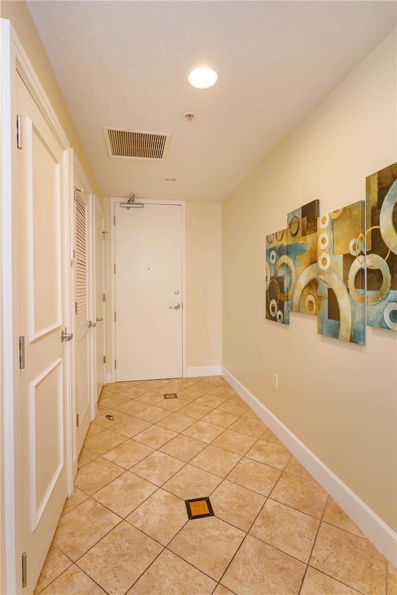 Image 2 of 25 For 101 Eola Drive 1021