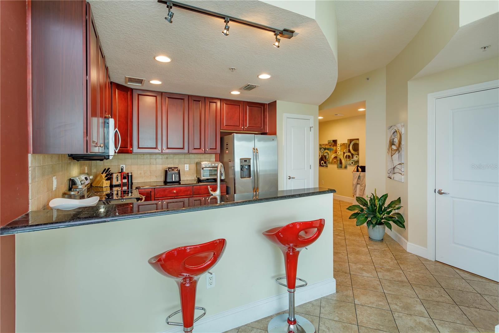 Image 4 of 25 For 101 Eola Drive 1021