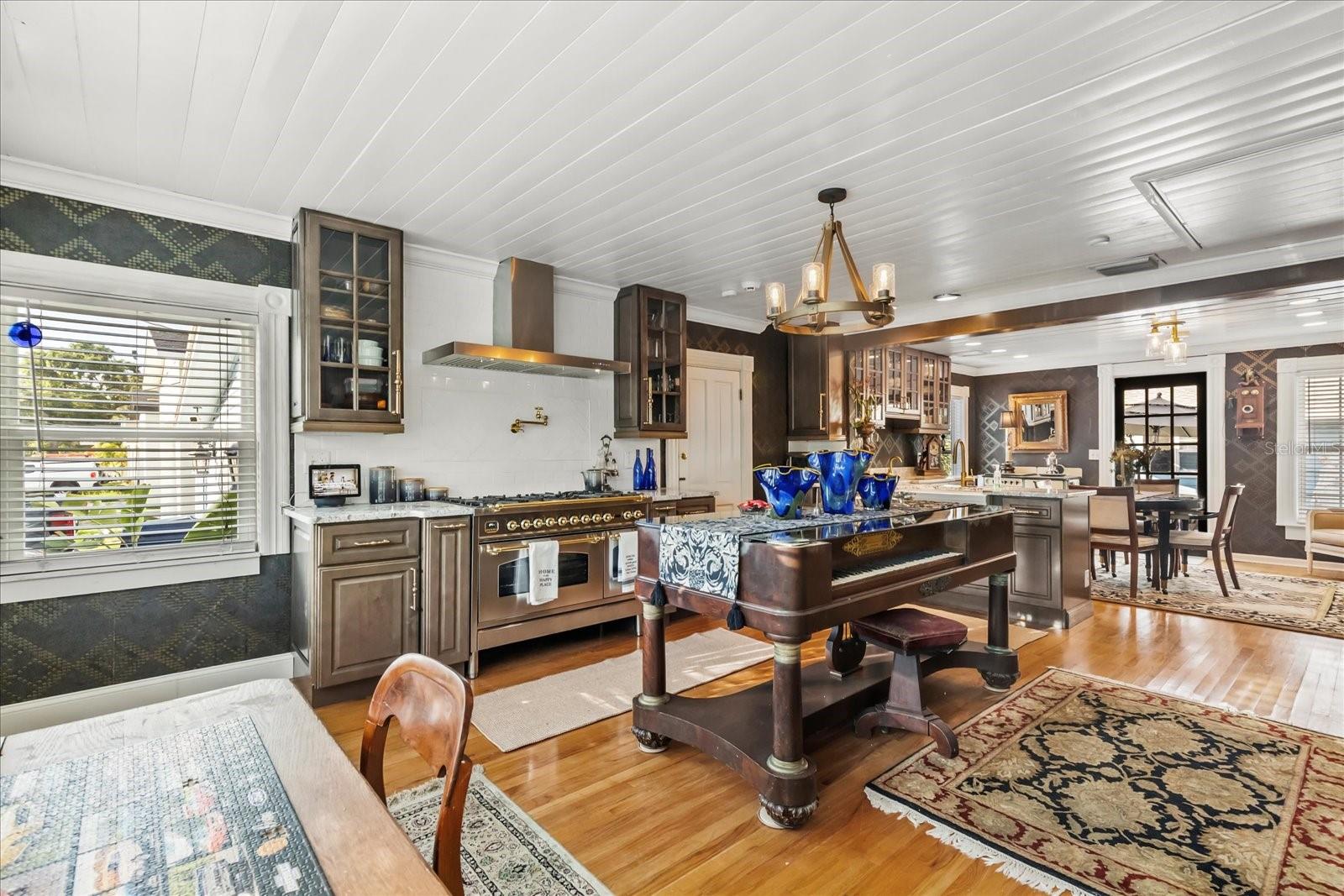 Image 19 of 57 For 8407 Interbay Boulevard