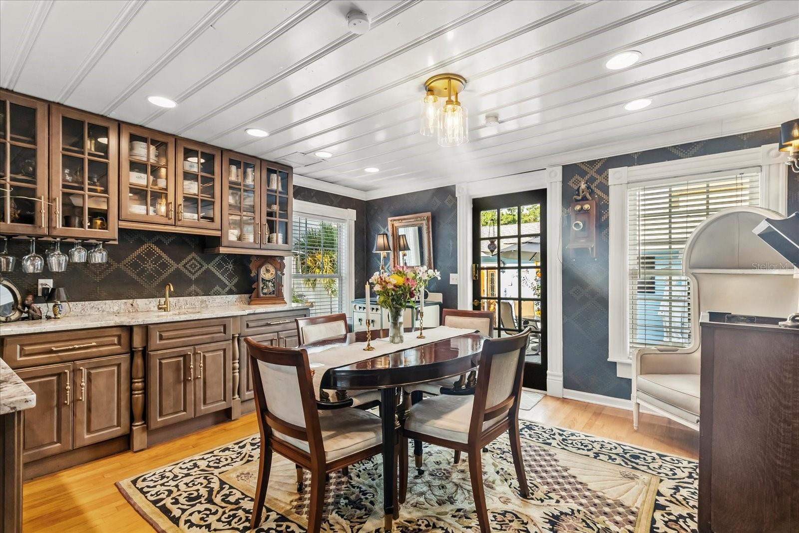Image 21 of 57 For 8407 Interbay Boulevard