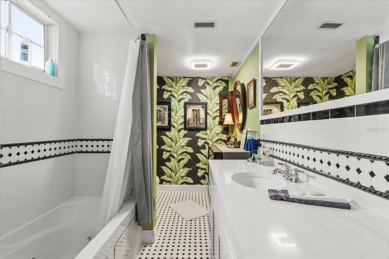 Image 30 of 57 For 8407 Interbay Boulevard