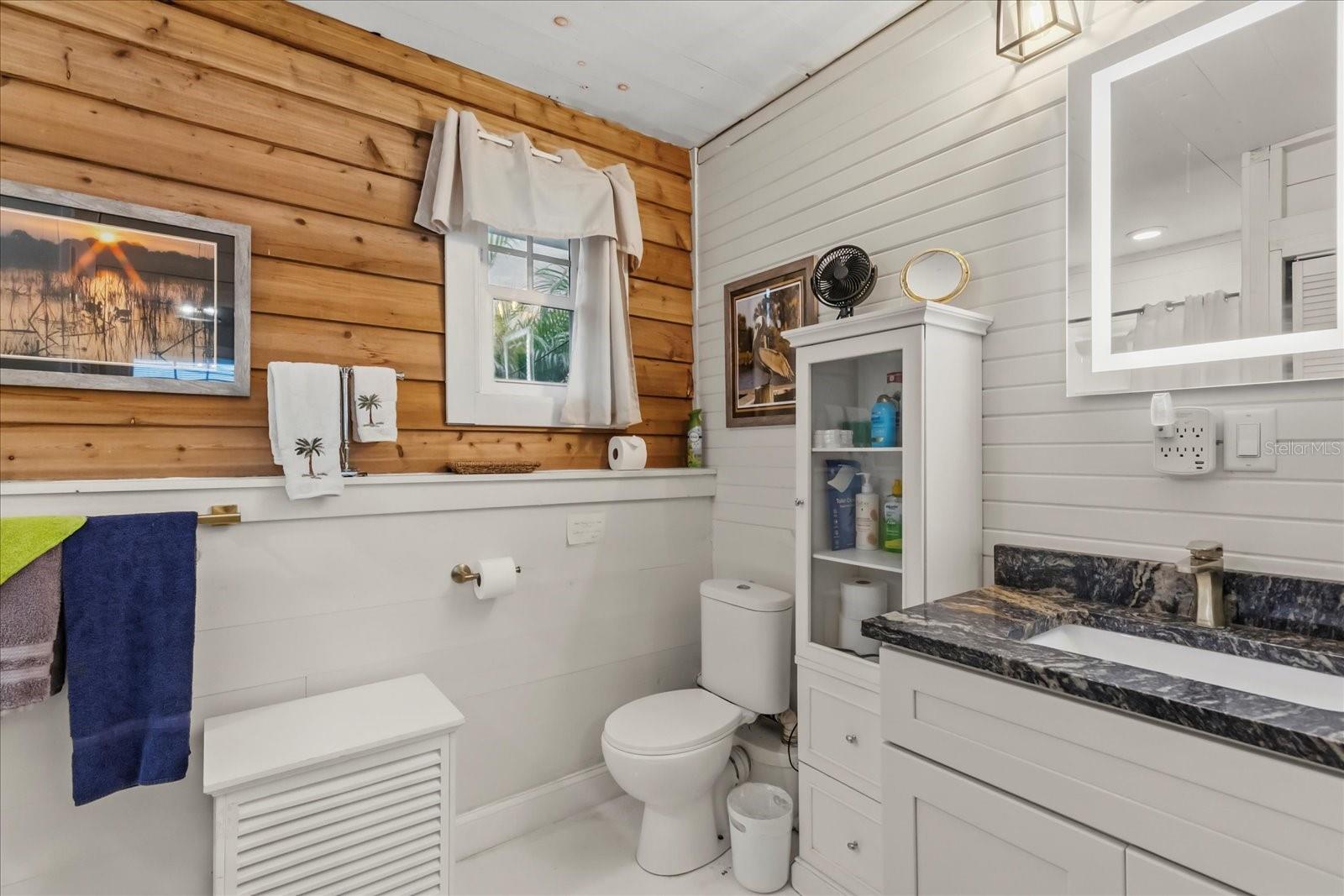 Image 49 of 57 For 8407 Interbay Boulevard