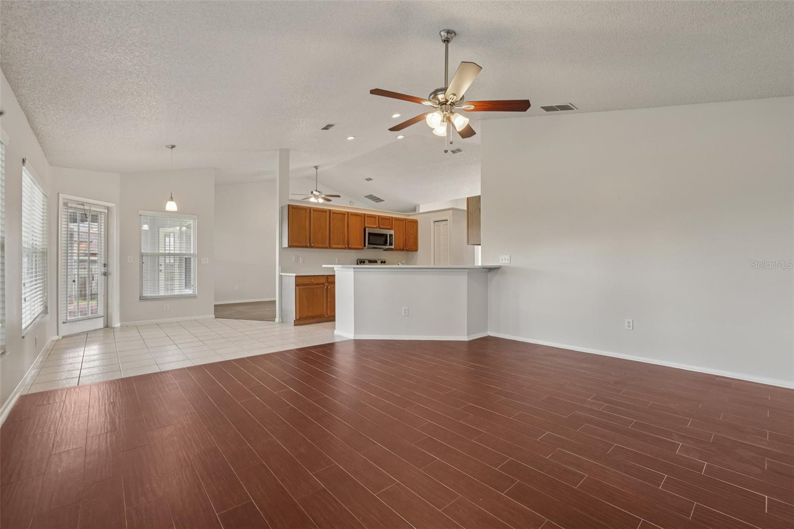 Image 18 of 41 For 3326 Sassaquin Court
