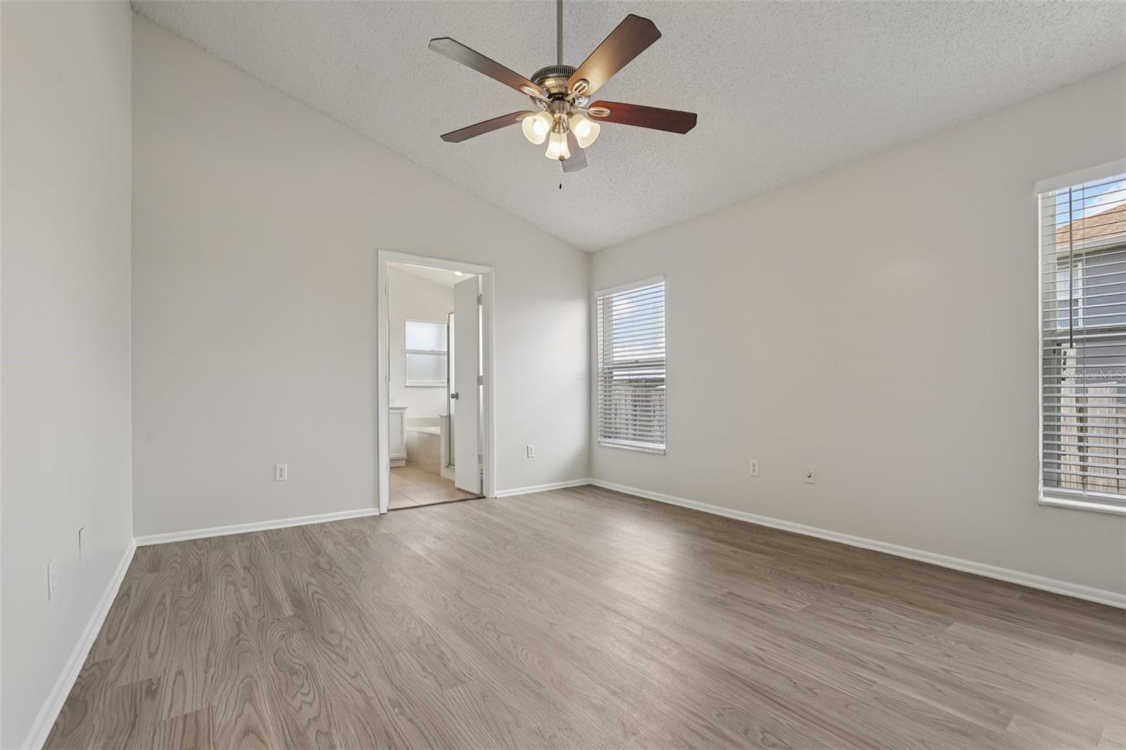 Image 21 of 41 For 3326 Sassaquin Court