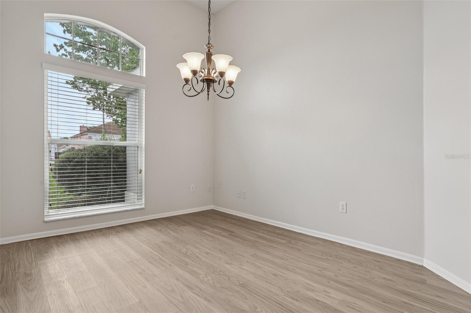 Image 5 of 41 For 3326 Sassaquin Court