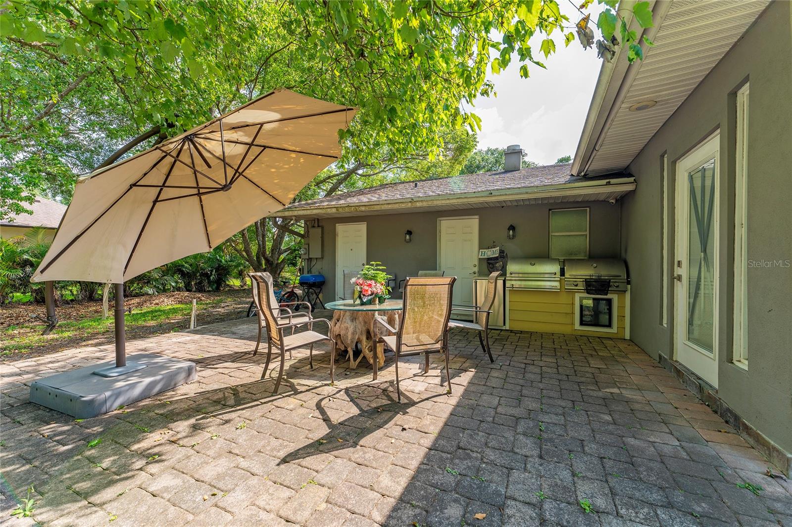 Image 29 of 46 For 1111 Pinar Drive
