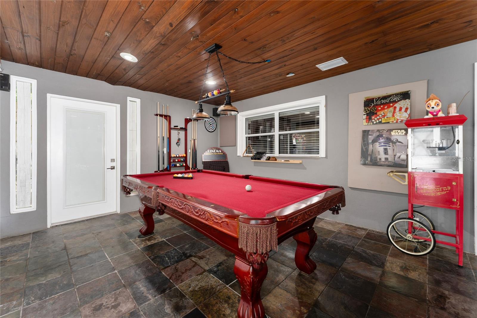 Image 32 of 46 For 1111 Pinar Drive