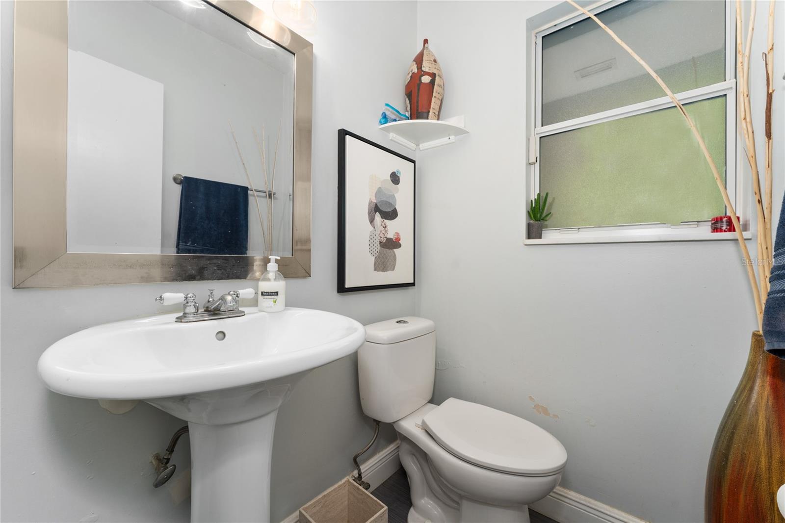Image 33 of 46 For 1111 Pinar Drive