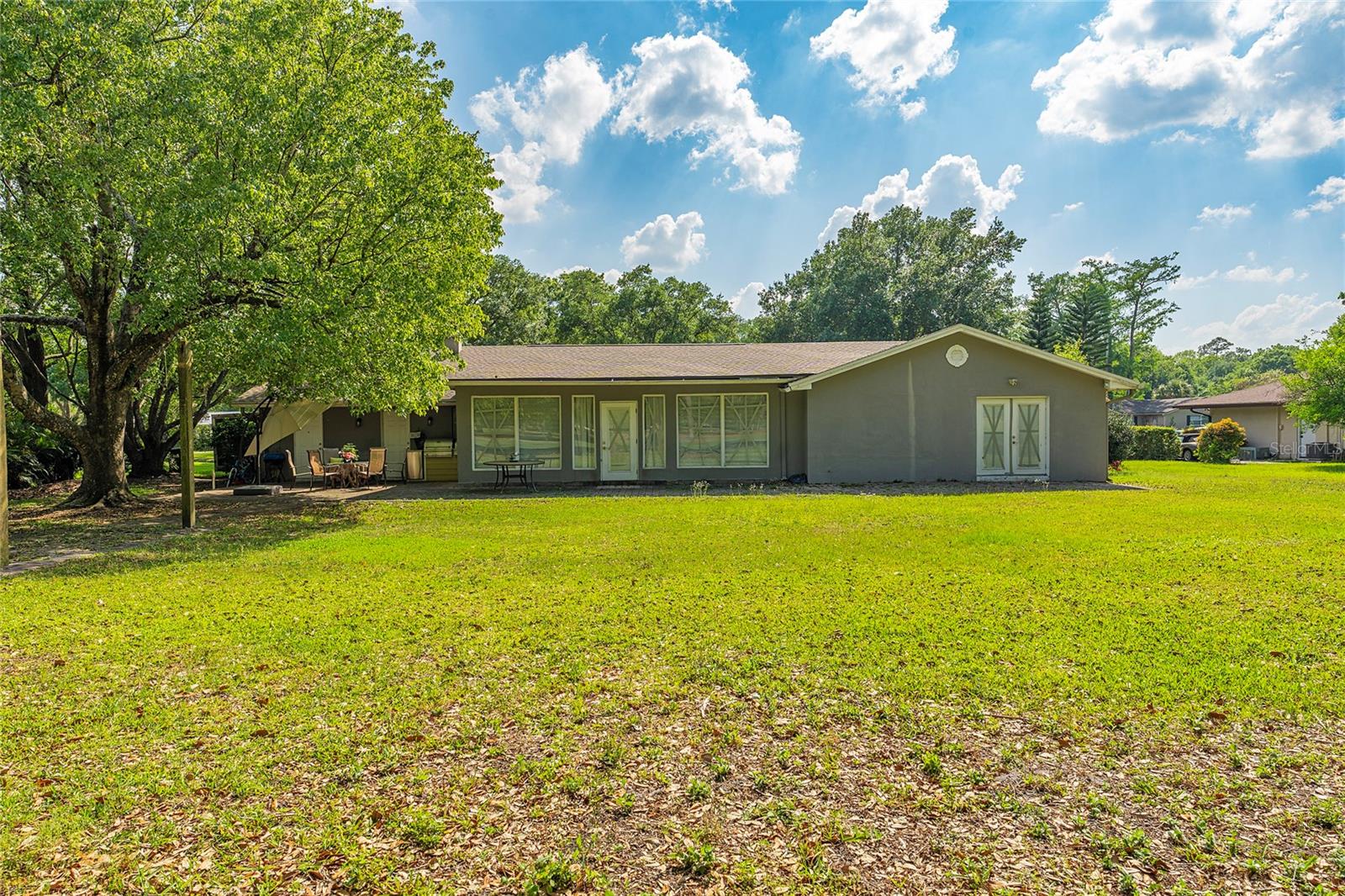 Image 7 of 46 For 1111 Pinar Drive