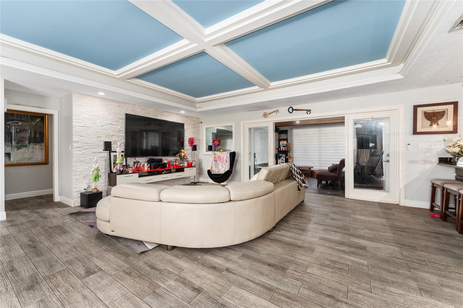 Image 8 of 46 For 1111 Pinar Drive